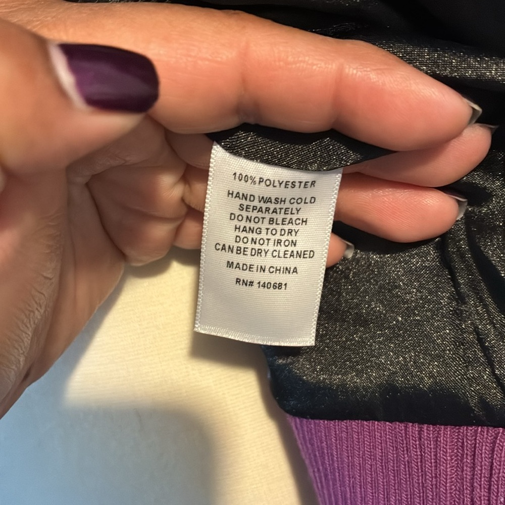 Black and Purple Graphic Jacket HOCUS POCUS      .   Used good condition - Picture 9 of 10